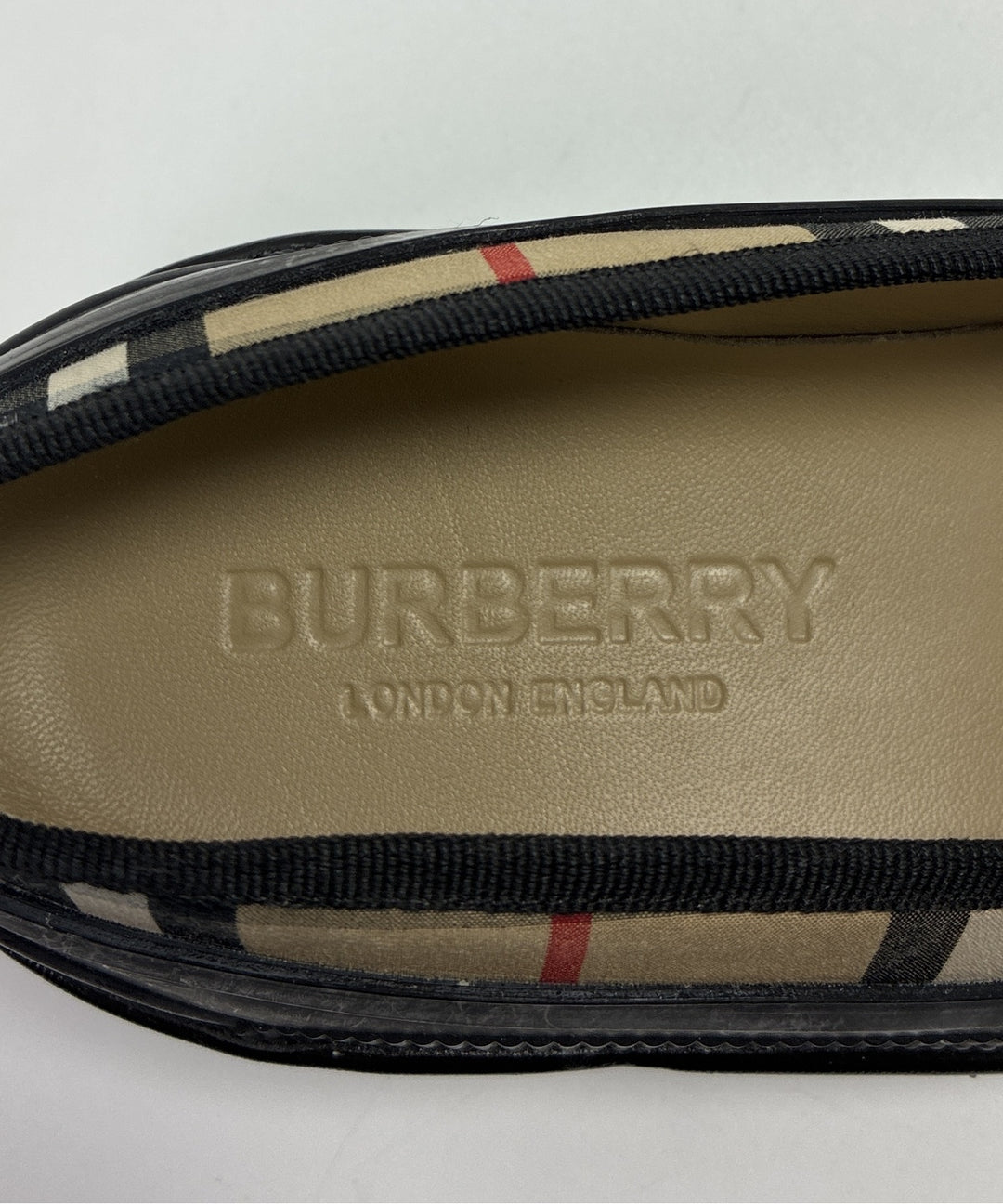 BURBERRY รองเท้าผ้าใบ