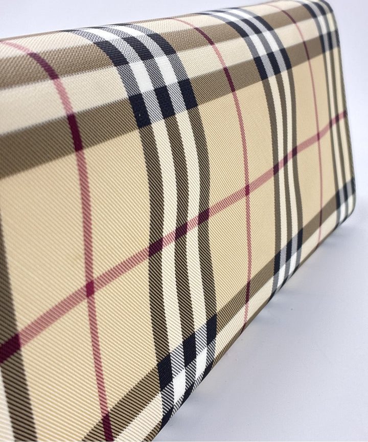 BURBERRY กระเป๋าถือขนาดใหญ่