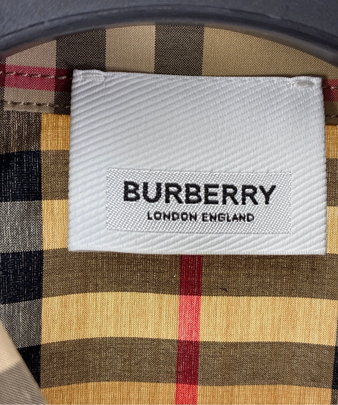 BURBERRY เสื้อลำลอง