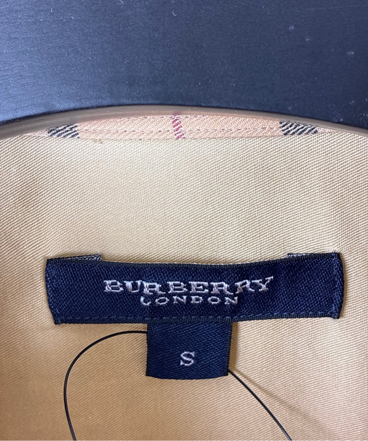 BURBERRY เสื้อลำลอง