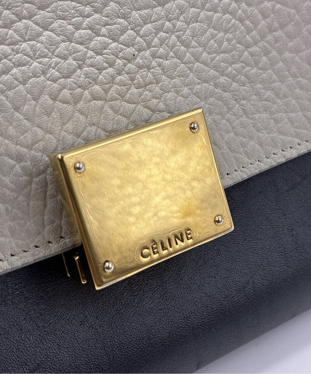 CELINE กระเป๋าถือ