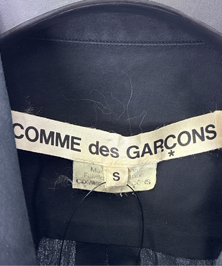 COMME des GARCONS เสื้อลำลอง