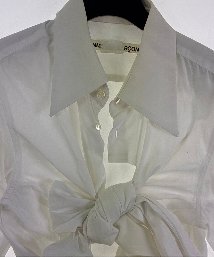 COMME des GARCONS เสื้อลำลอง