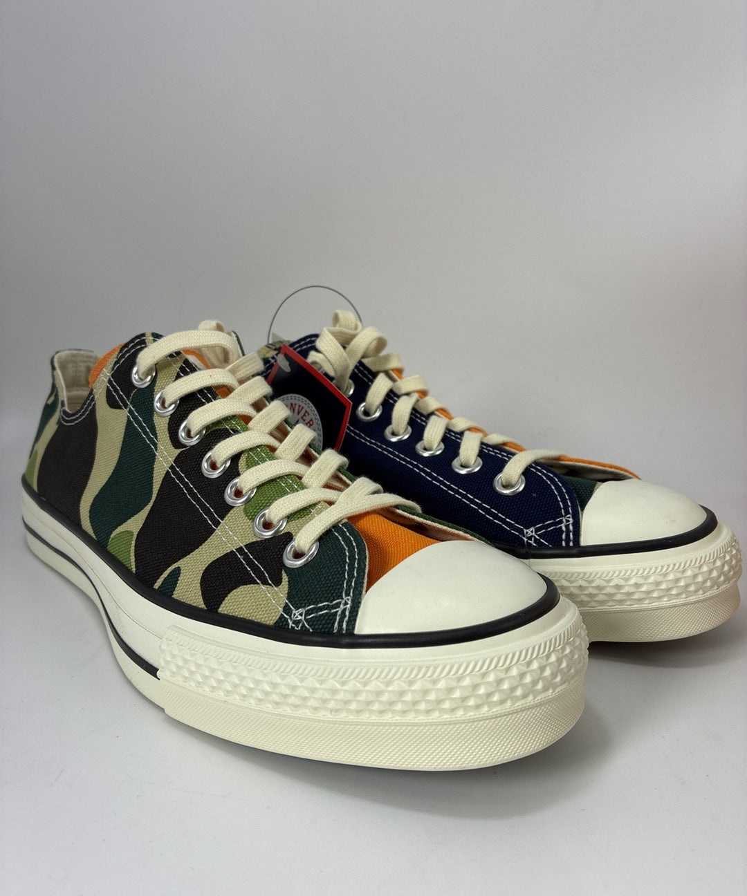 CONVERSE รองเท้าผ้าใบ