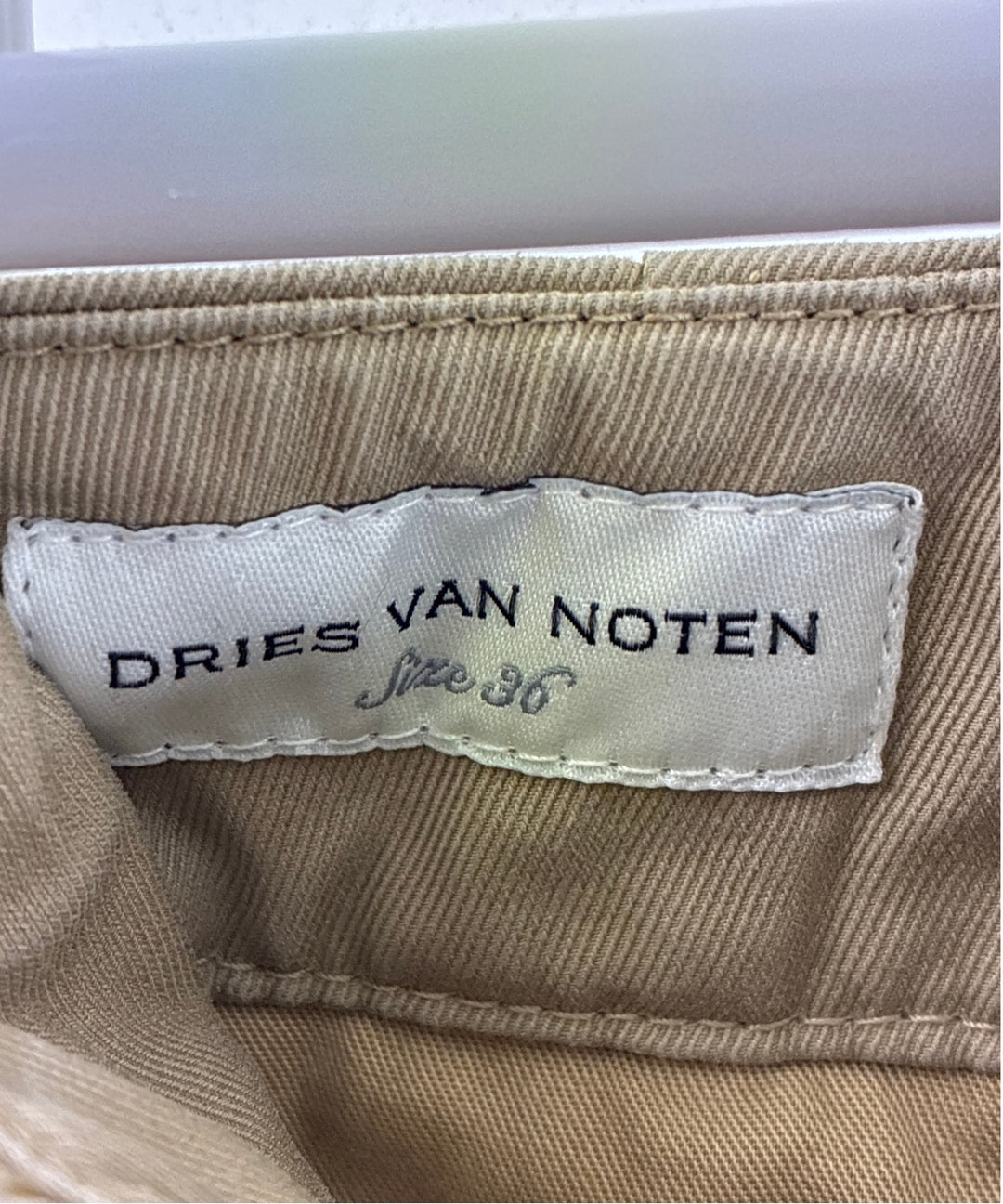 DRIES VAN NOTEN ชิโน่