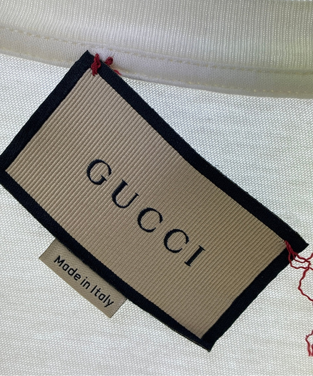 GUCCI เสื้อยืด/เสื้อท็อปส์