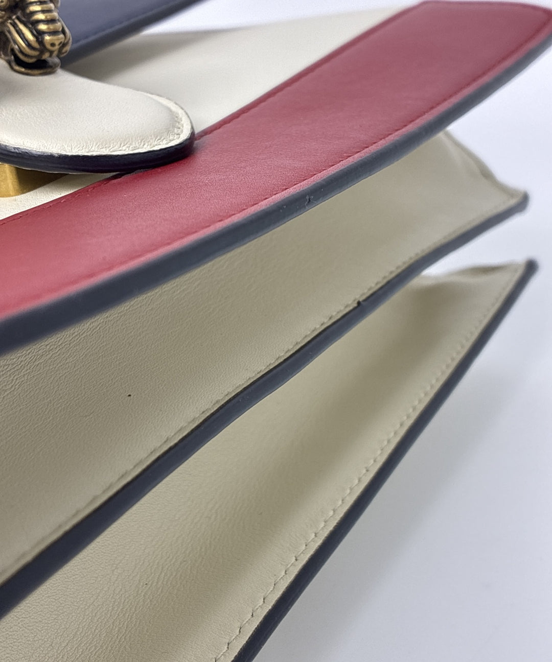 GUCCI กระเป๋าถือ