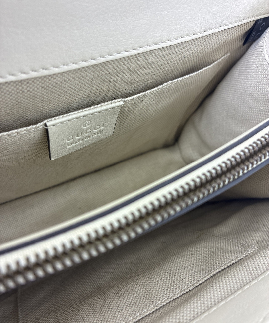 GUCCI กระเป๋าถือ