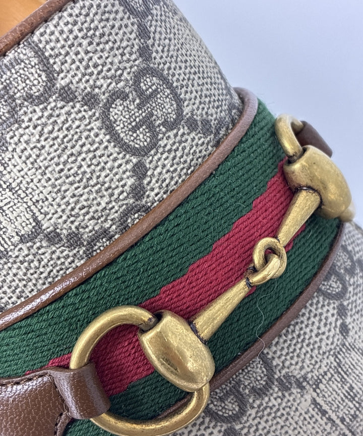 GUCCI รองเท้าสวมทางการ