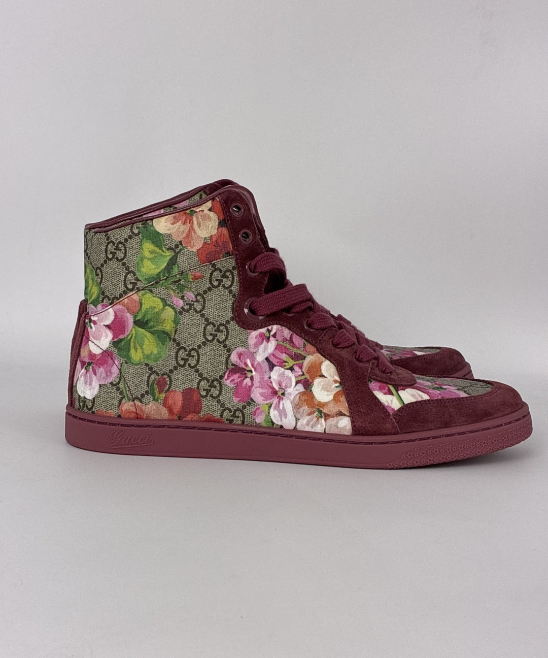 GUCCI รองเท้าผ้าใบ
