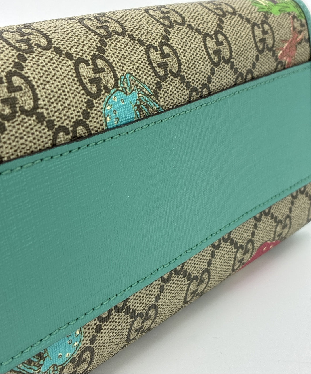 GUCCI กระเป๋าถือขนาดใหญ่