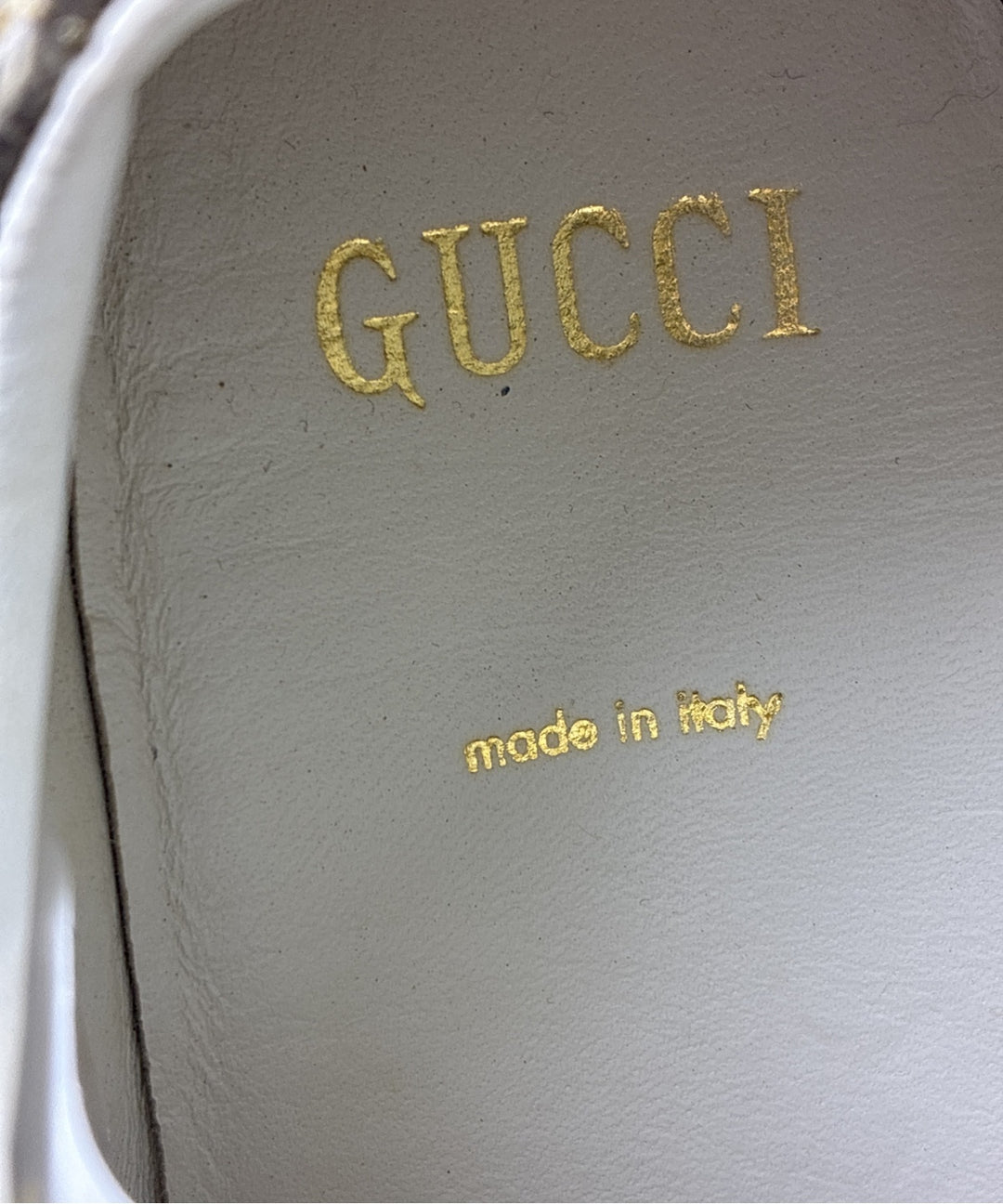 GUCCI รองเท้าผ้าใบ