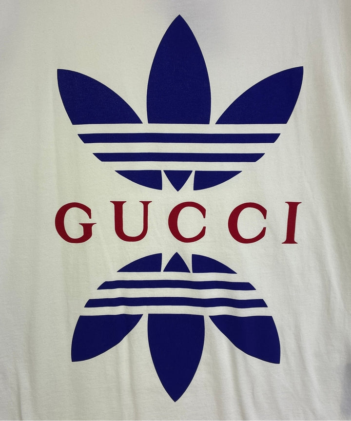 GUCCI เสื้อยืด/เสื้อท็อปส์
