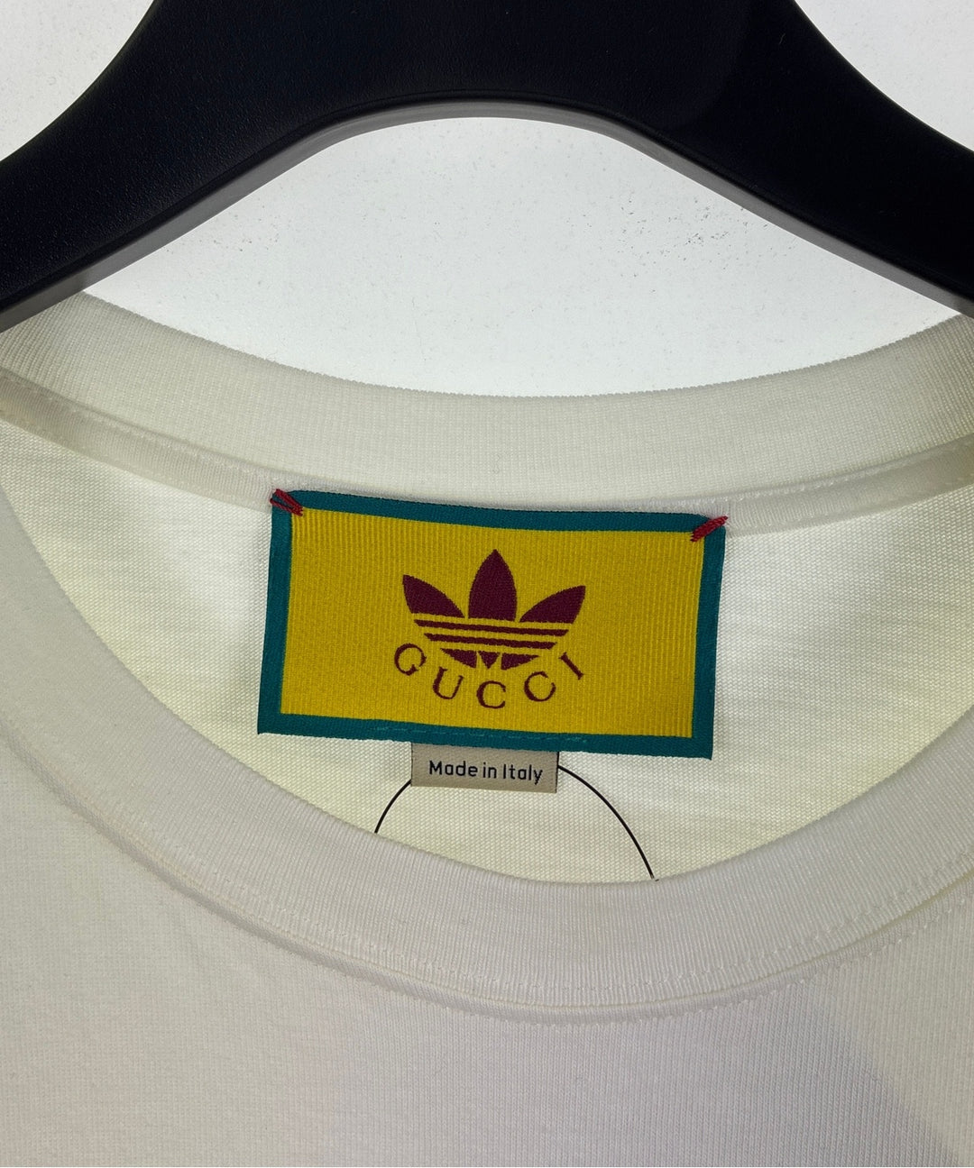 GUCCI เสื้อยืด/เสื้อท็อปส์