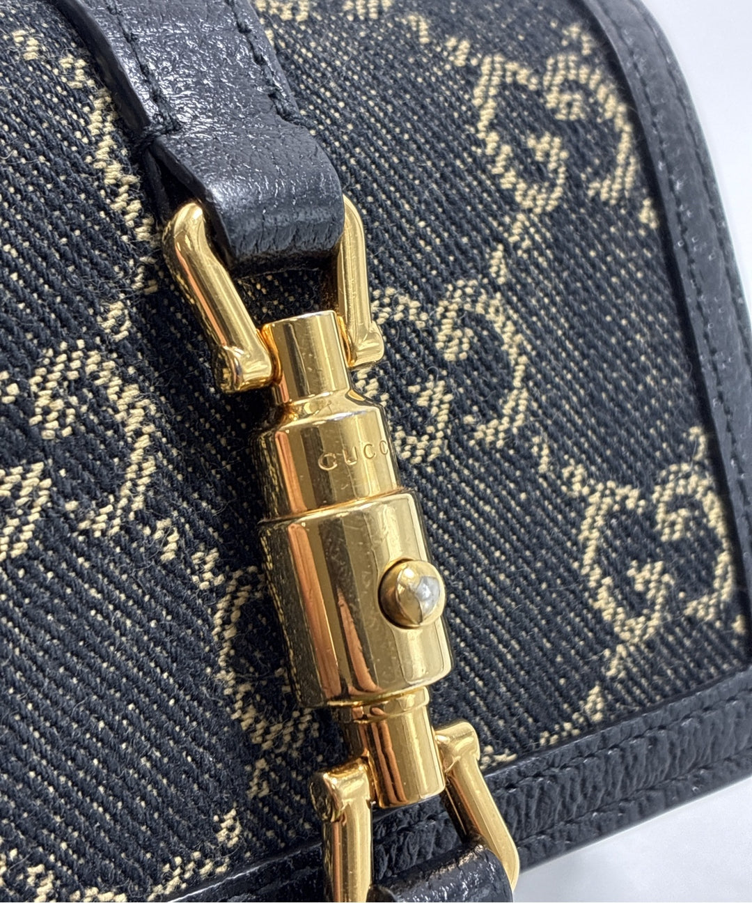 GUCCI กระเป๋าสตางค์/กระเป๋าใส่เหรียญ