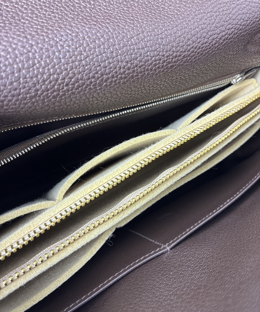 HERMES กระเป๋าถือขนาดใหญ่