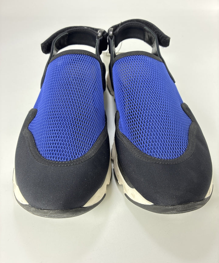 MARNI รองเท้าผ้าใบ