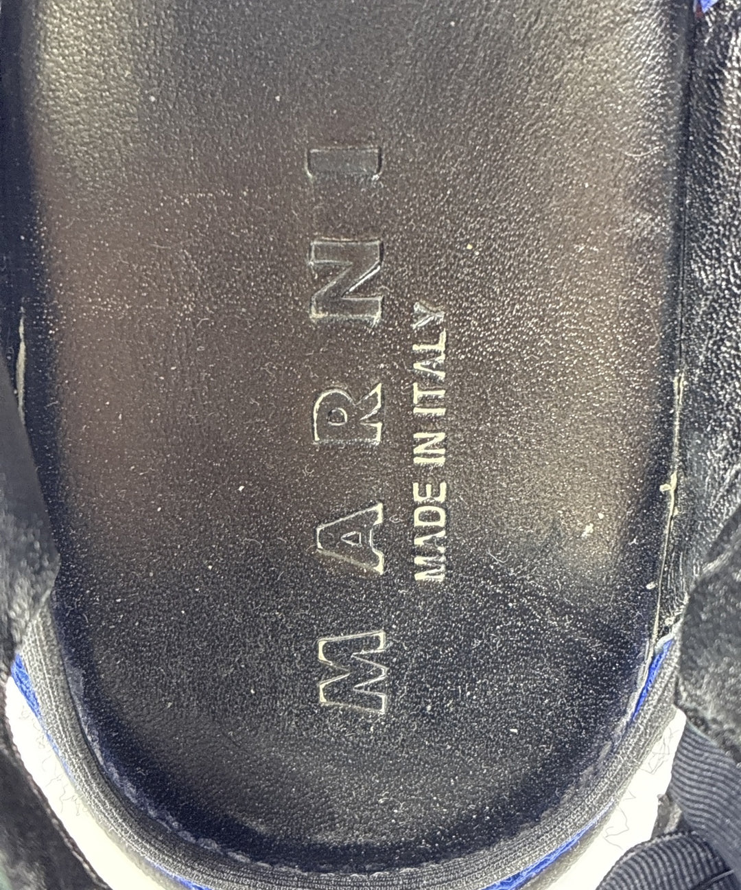 MARNI รองเท้าผ้าใบ