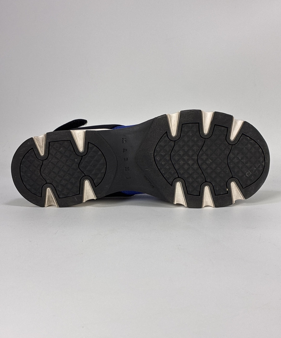 MARNI รองเท้าผ้าใบ