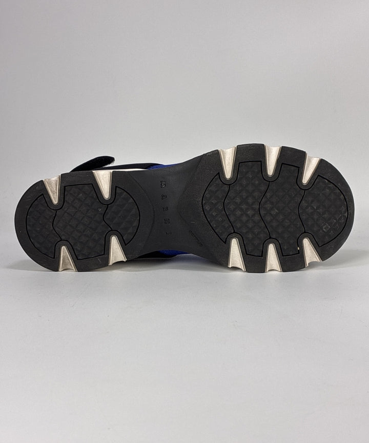 MARNI รองเท้าผ้าใบ