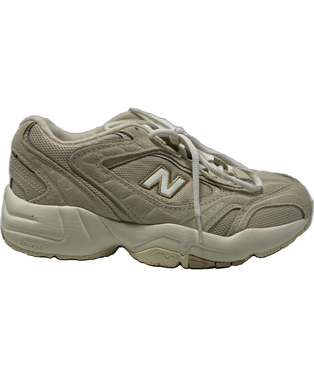 New Balance รองเท้าผ้าใบ