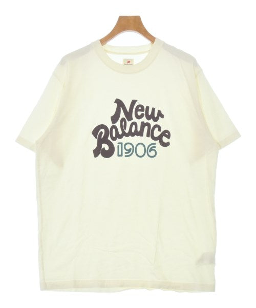 New Balance เสื้อยืด/เสื้อท็อปส์