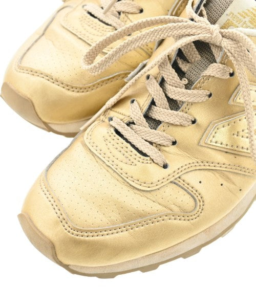 New Balance รองเท้าผ้าใบ