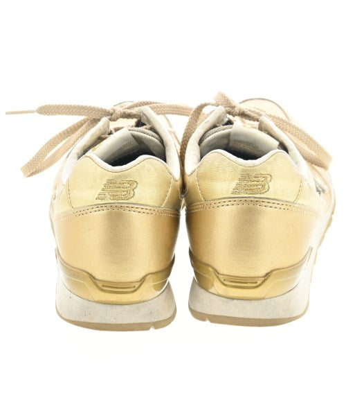 New Balance รองเท้าผ้าใบ