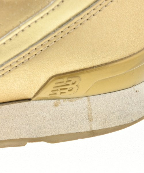 New Balance รองเท้าผ้าใบ