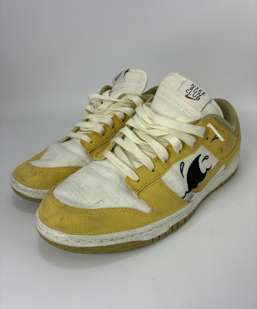 NIKE รองเท้าผ้าใบ