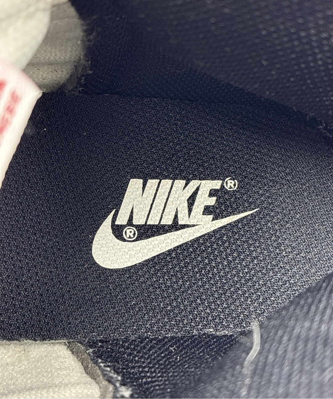 NIKE รองเท้าผ้าใบ