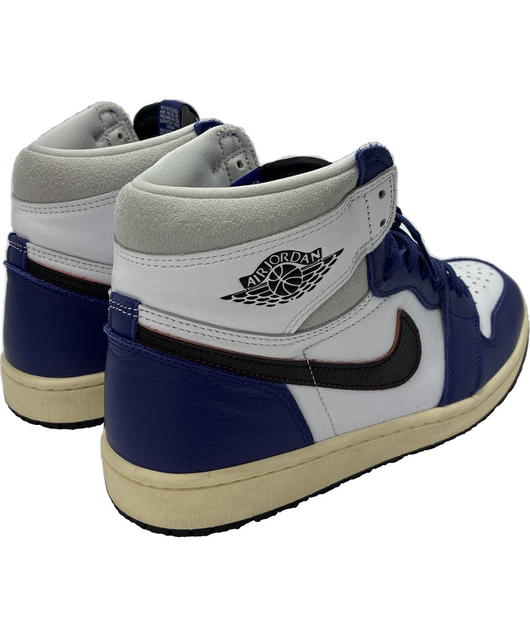 NIKE รองเท้าผ้าใบ