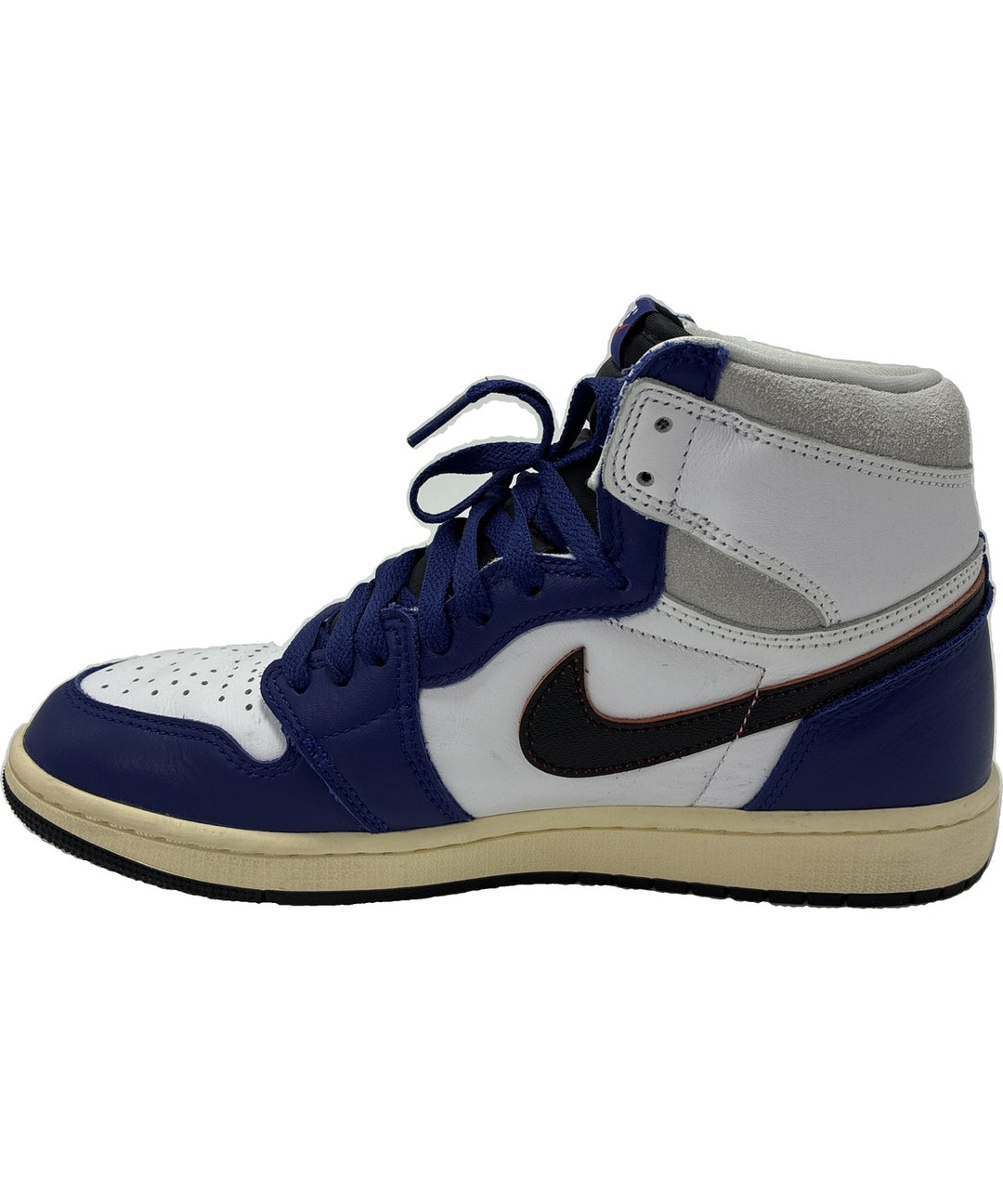 NIKE รองเท้าผ้าใบ