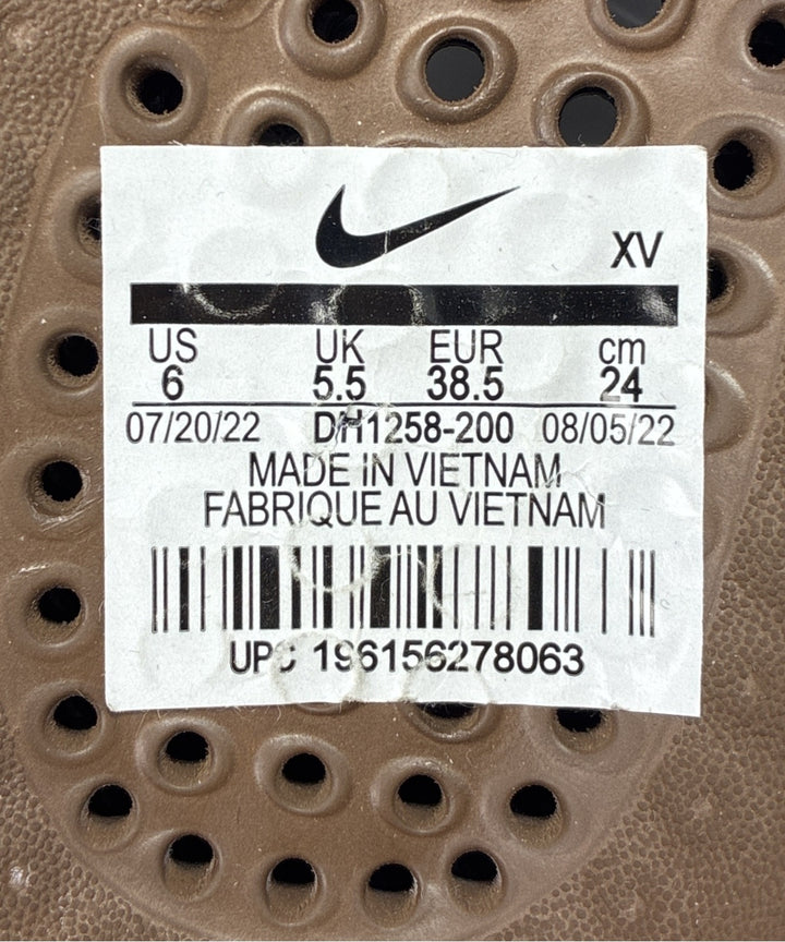 NIKE รองเท้าแตะ