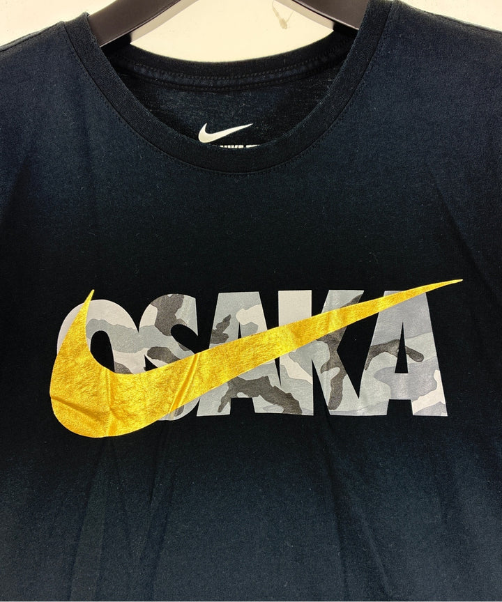 NIKE เสื้อยืด/เสื้อท็อปส์