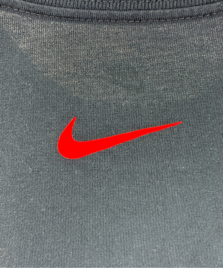 NIKE เสื้อยืด/เสื้อท็อปส์