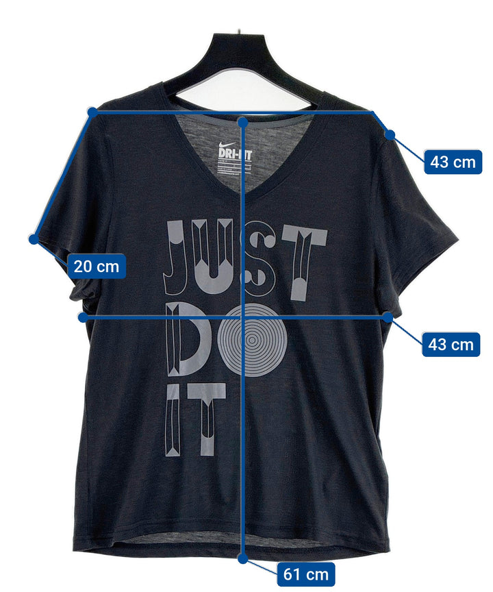 NIKE เสื้อยืด/เสื้อท็อปส์