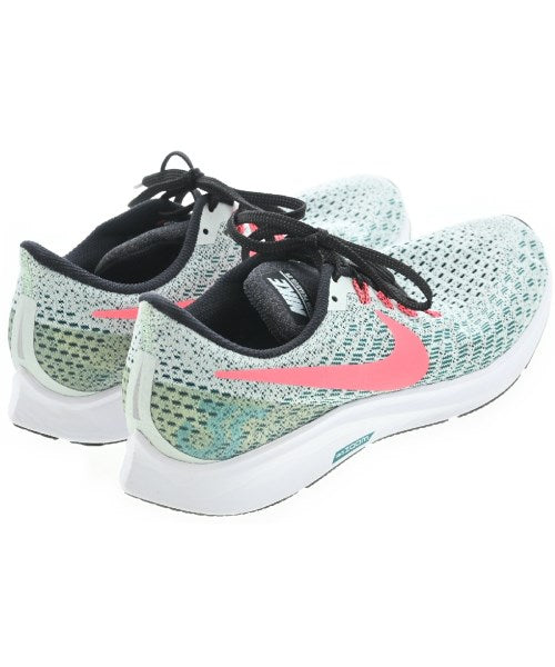 NIKE รองเท้าผ้าใบ
