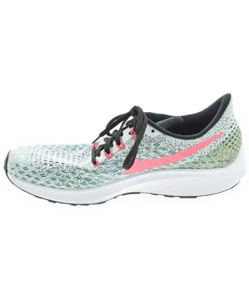NIKE รองเท้าผ้าใบ