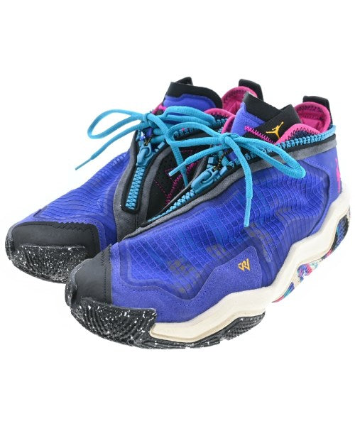 NIKE รองเท้าผ้าใบ