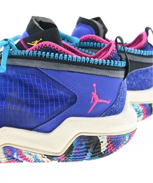 NIKE รองเท้าผ้าใบ