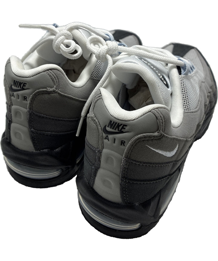NIKE รองเท้าผ้าใบ