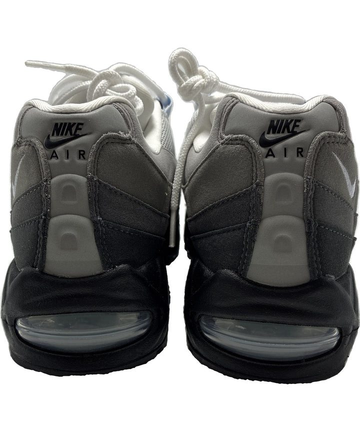 NIKE รองเท้าผ้าใบ