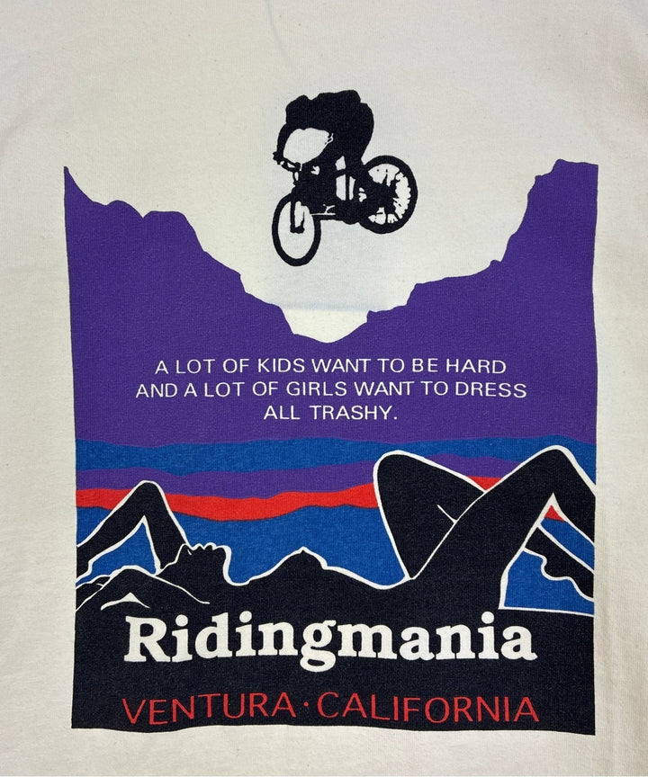 patagonia เสื้อยืด/เสื้อท็อปส์