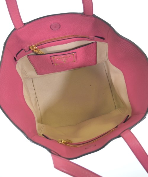 PRADA กระเป๋าถือขนาดใหญ่