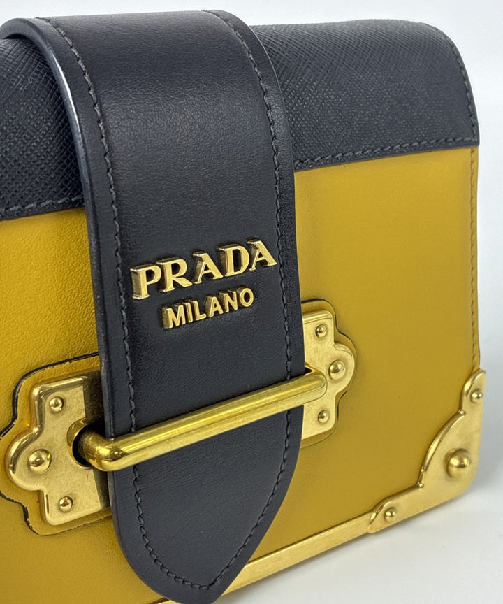 PRADA กระเป๋าสะพาย