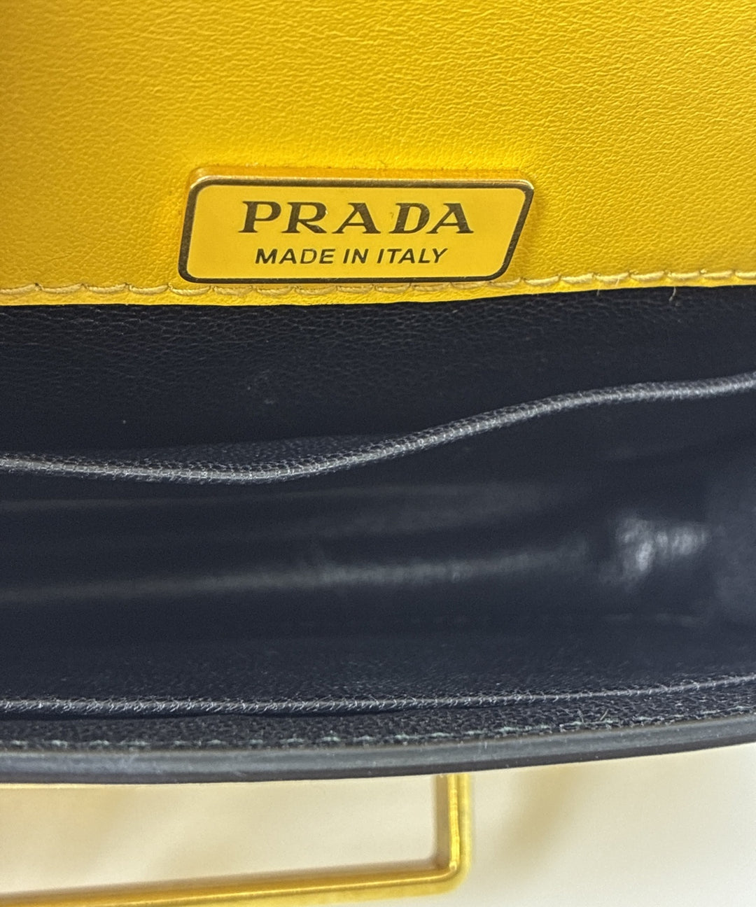 PRADA กระเป๋าสะพาย