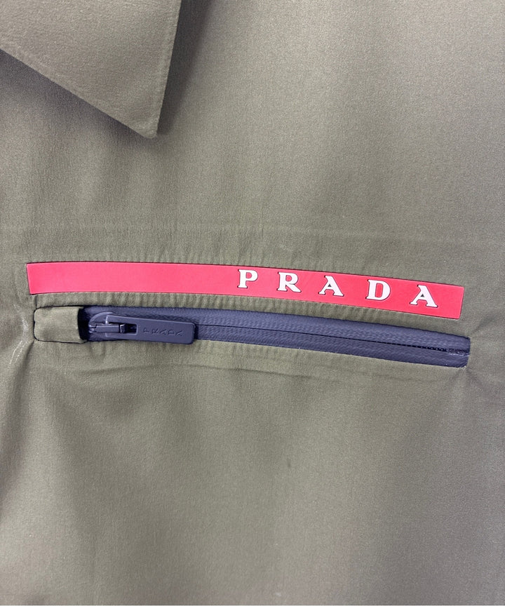 PRADA เสื้อพาร์กาภูเขา