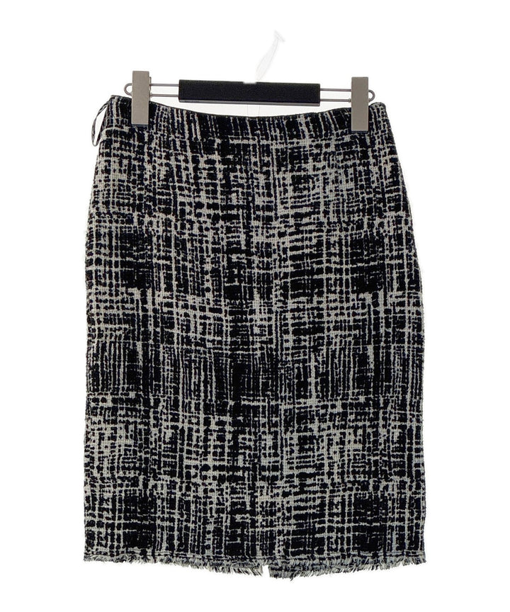 PRADA กระโปรงยาวถึงเข่า