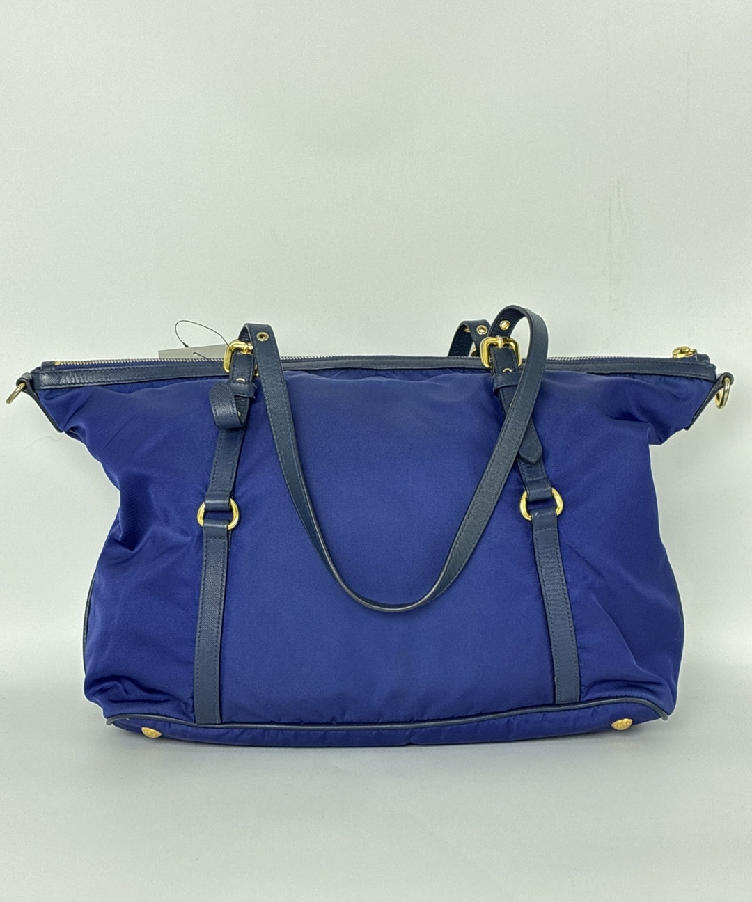 PRADA กระเป๋าถือขนาดใหญ่